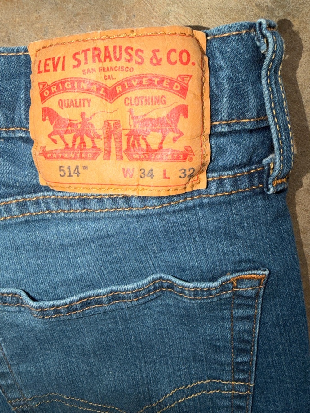Levi's 514 - Medium Blue Straight Leg Denim Jeans - Picture 6 of 8